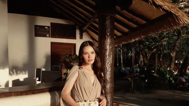 Pesona Bumil Stylish Alyssa Daguise Saat Babymoon di Thailand dengan Mini Dress dan Sandal Hermes Rp13jutaan