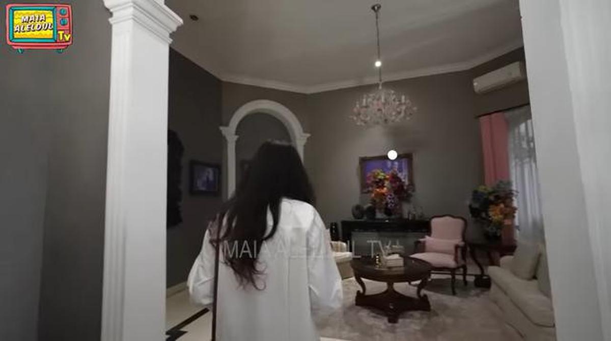 Potret Tampilan Depan Rumah Krisdayanti, Usung Gaya Megah Bak Istana Eropa Klasik Modern