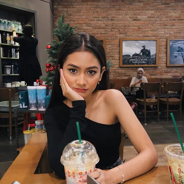 Sarah Tuffahati (sumber: instagram/sarahtuff_)