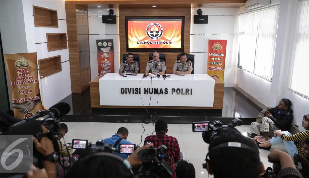 Suasana ruangan saat Kadivhumas Mabes Polri Boy Ralfi Amar memberikan keterangan terkait dugaan upaya makar pada agenda demonstrasi 211 di Mabes Polri, Jakarta, Sabtu (03/12/2016). (Liputan6.com/Faizal Fanani)