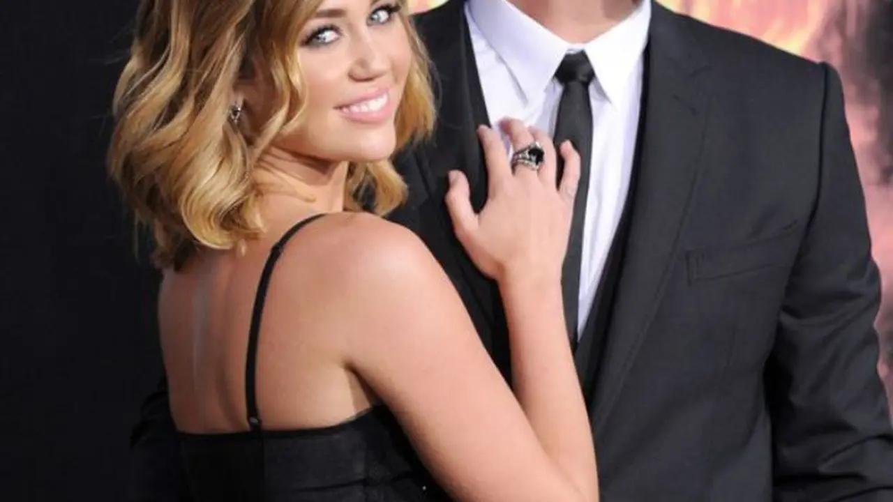 Miley Cyrus dan Liam Hemsworth