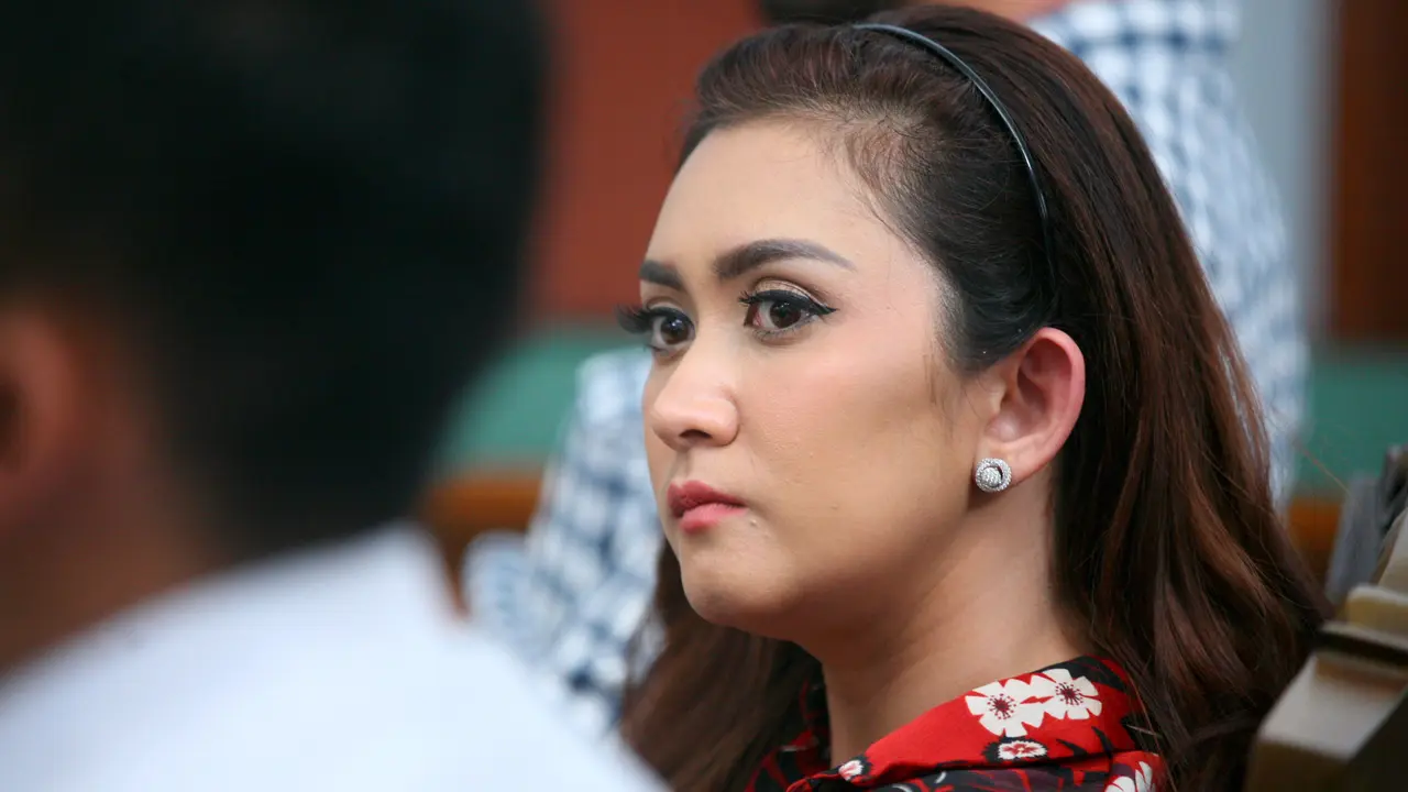 [Bintang] Nafa Urbach