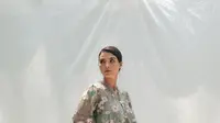 Baju kurung dalam perkembangan fashion di Indonesia dan sejarahnya (Sumber website: jaleela.id)