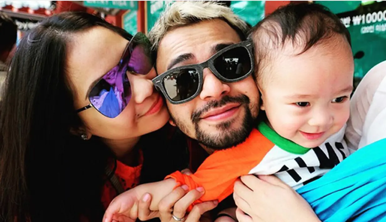 "Seruu!!!mau nyebrang naik kapal ferri ke Nami Island" begitulah tulis Raffi. Nami Island sangat dikenal oleh wisatawan seluruh dunia. Dan pernah menjadi tempat syuting serial drama Korea Winter Sonata. (Instagram/raffinagita1717)