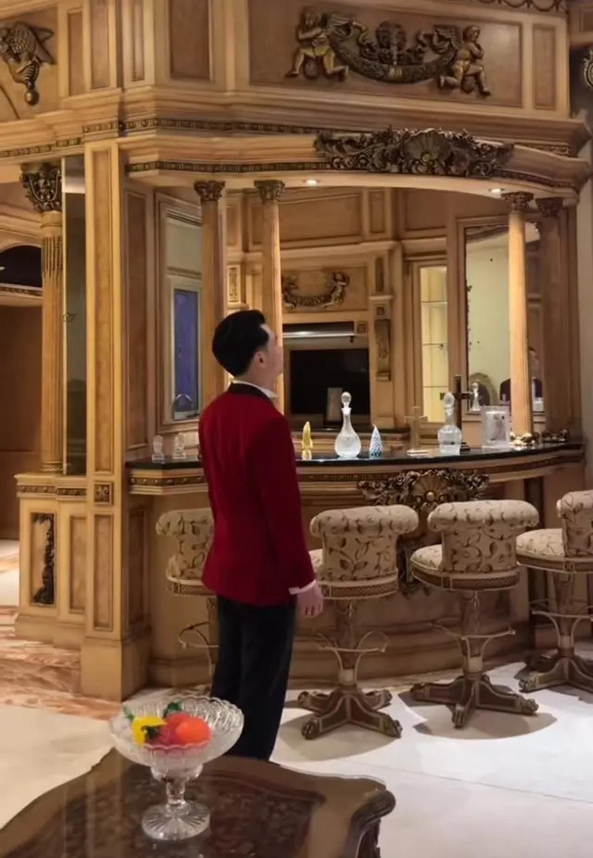 8 Potret Rumah Baru Jess No Limit dan Sisca Kohl, Bak Istana Eropa Klasik