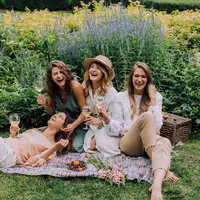 Ilustrasi Teman Credit: pexels.com/Elly