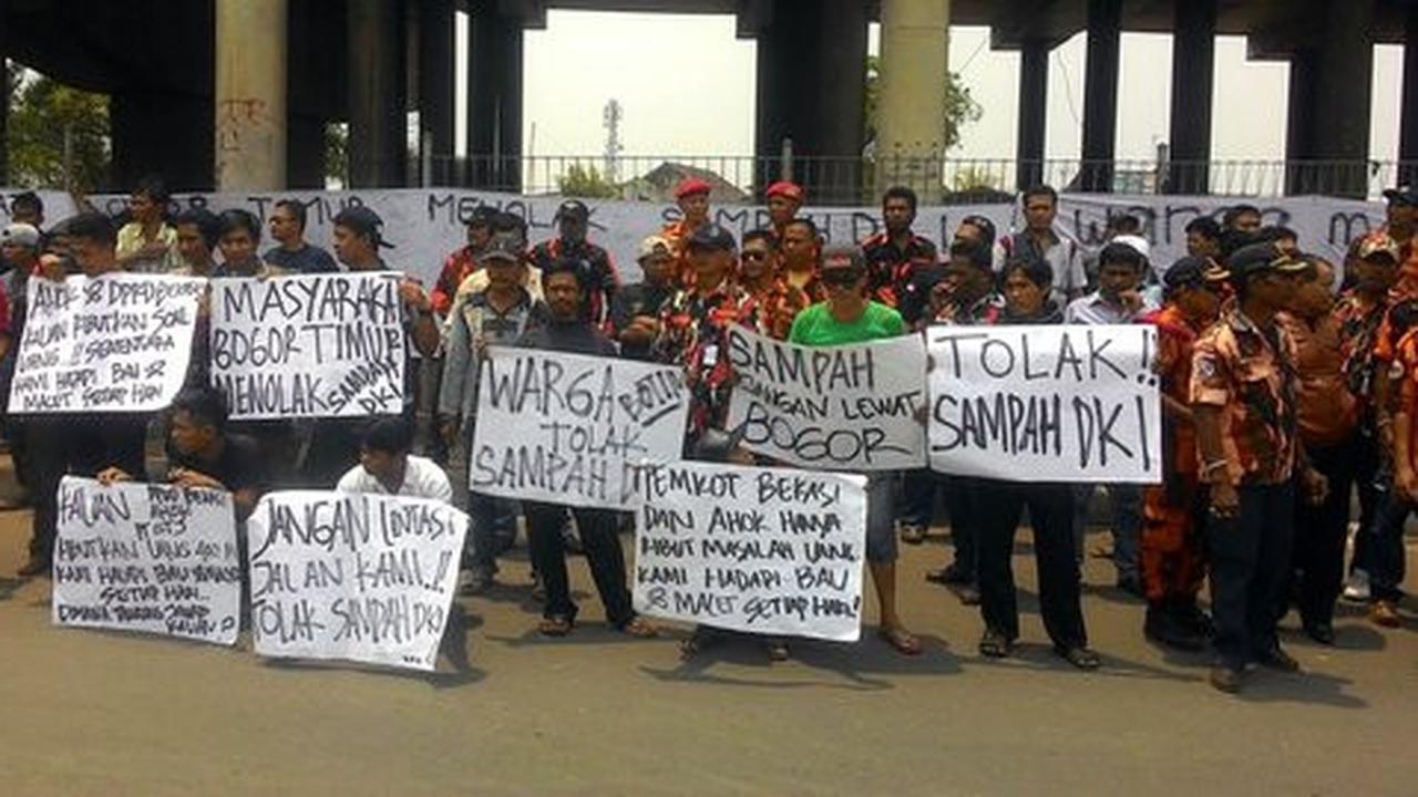 Disebut Ahok lakukan pungli truk sampah, ini jawaban warga Cileungsi