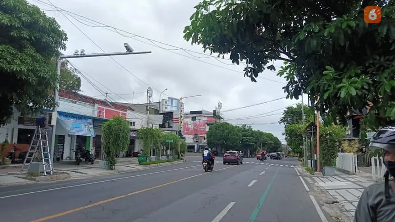 Kamera  Electronic Traffic Law Enforcement (ETLE)  di sejumlah ditik di Banyuwangi mulai diaktifkan. (Hermawan Arifianto/Liputan6.com)