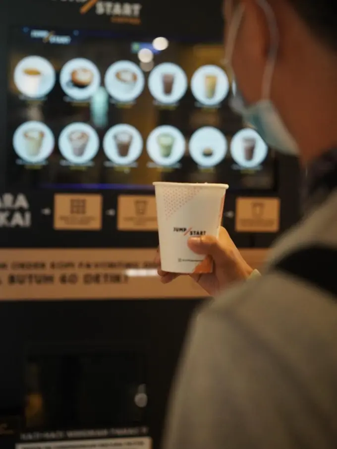 Kurangi penyebaran Covid-19 dengan metode pembelian kopi nirsentuh pertama di Indonesia.