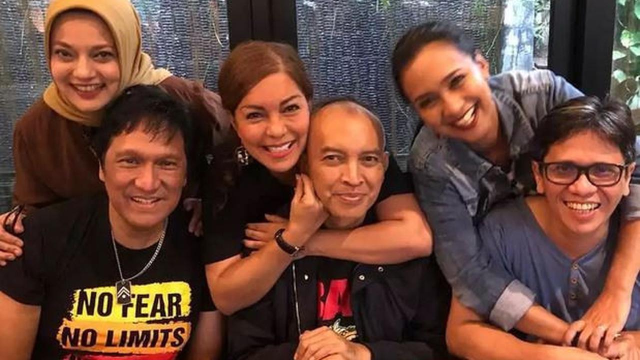 Kedekatan Tak Terduga, Artis dan Iparnya yang Selalu Kompak