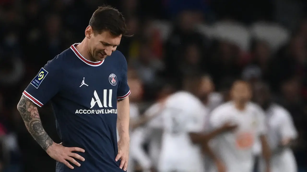 Foto: Lionel Messi Diganti Setengah Babak, PSG Malah Berhasil Menang Comeback