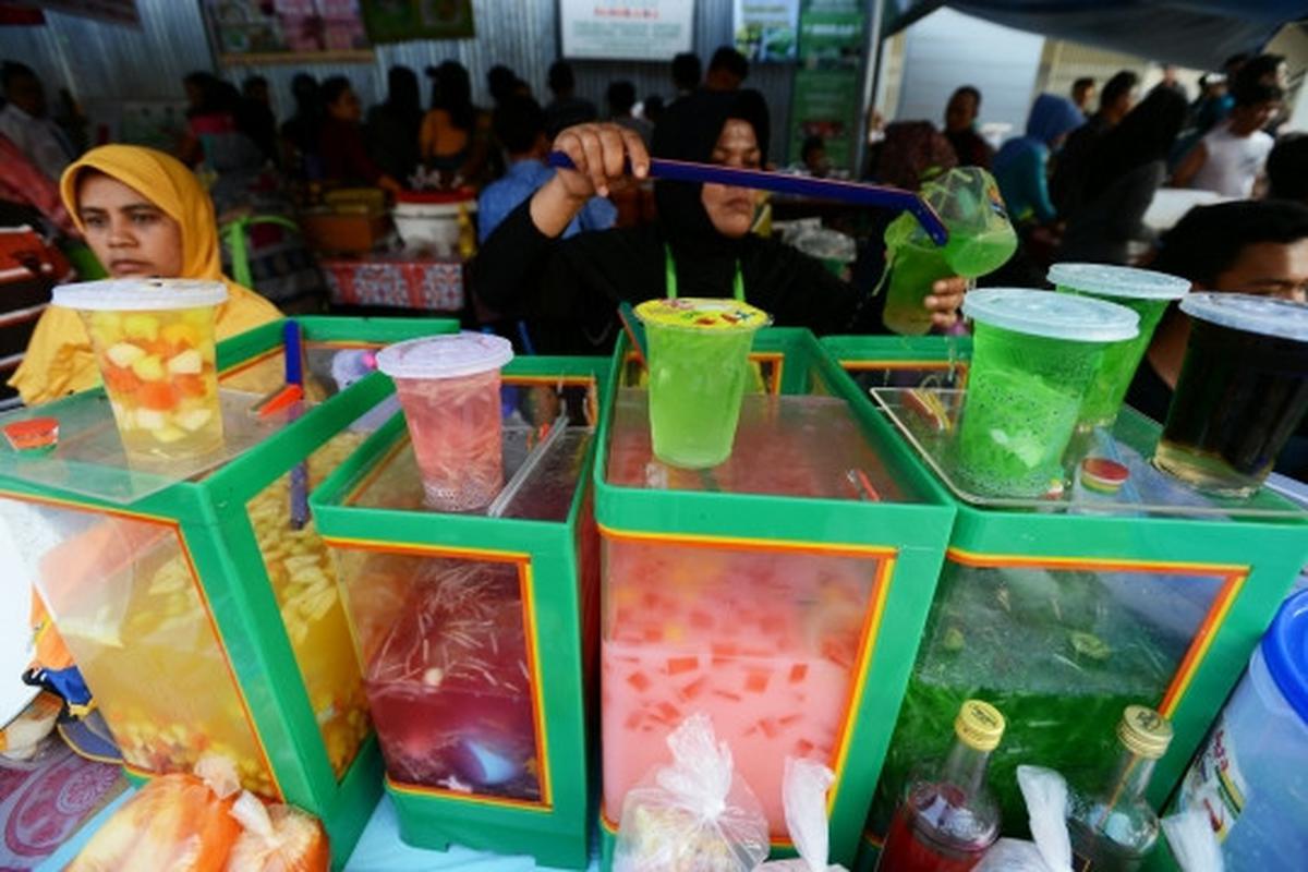 Berburu kuliner Ramadan di pasar takjil Benhil