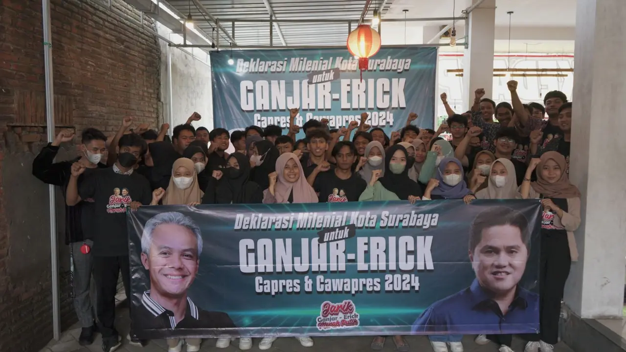 puluhan generasi muda mendeklarasikan dukungan untuk Ganjar-Erick Thohir di Pilpres 2024. Mereka juga menyatakan diri bergabung bersama relawan Jarik Merah Putih. (Ist)