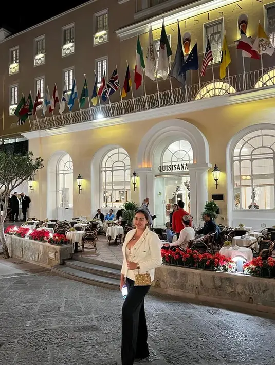 (Instagram/cathrinewilson)