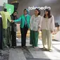 (Ki-Ka) Kepala Divisi Hubungan Masyarakat Tokopedia Rizky Juanita Azuz, Staf Khusus dan Juru Bicara Kementerian Investasi RI/BKPM Tina Talisa, Pemilik Usaha MORNINGSOL Stephanie Nursalim dan Pemilik Usaha Kemayu and Co Vica Mardika Wong berbincang usai menjadi narasumber pada sesi talkshow sambut Hari Perempuan Sedunia 2023 di Jakarta (06/03/2023) (Liputan6.com)