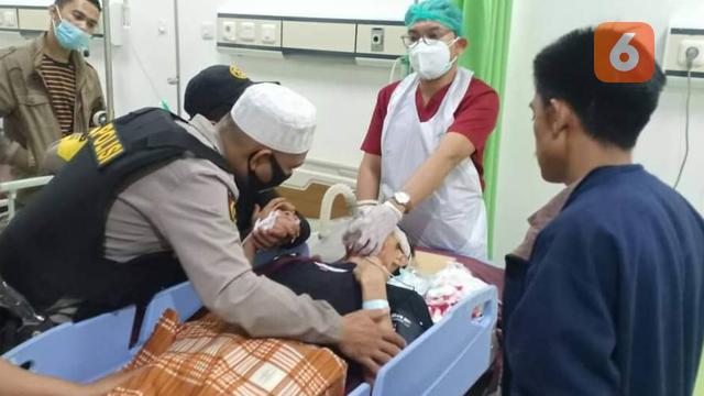 Salah seorang korban tertembak menjalani perawatan intensif di RS Bhayangkara Makassar (Istimewa)