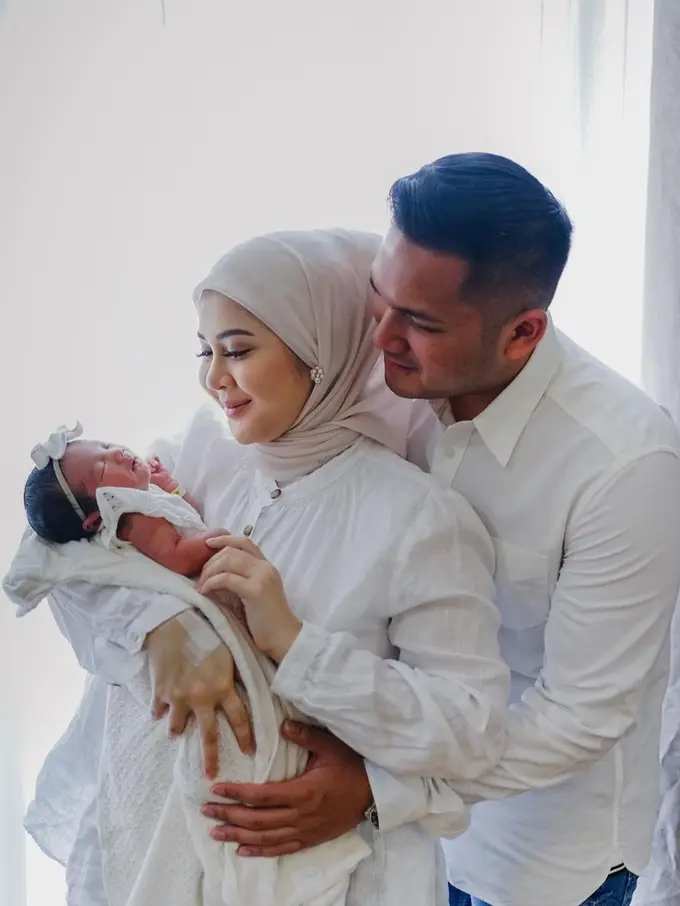 Potret anak kedua Kesha Ratuliu