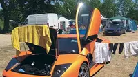 Dihargai Rp 2,5 Miliar, Lamborghini Ini Malah Jadi Tempat Jemuran