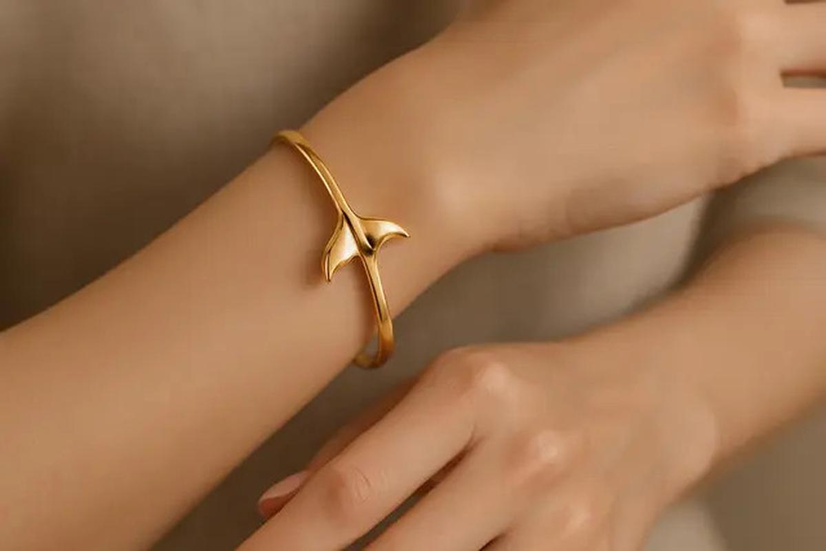 7 Model Gelang Emas Ekor Duyung untuk Ibu Muda, Tampil Elegan dan Stylish