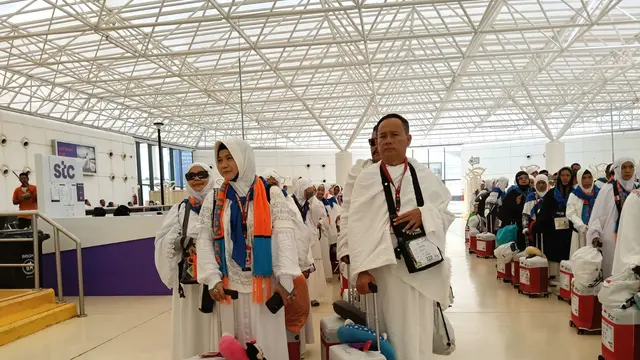 Arahan Dirjen PHU untuk Petugas Haji: Jangan Ada Jemaah Berpindah Sendirian Tanpa Didampingi