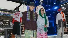 Ikon budaya Betawi mejeng di gerai baru adidas Originals di Jakarta. (dok. Kanmo Group)