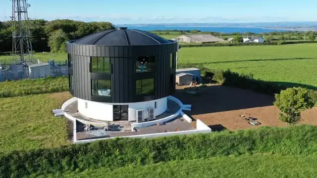 Rumah dari Tandon Air