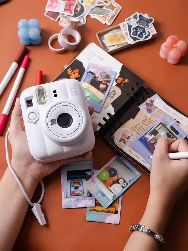 Tren Kamera Instan di Kalangan Gen Z, Kembali ke Analog dengan Sentuhan Modern