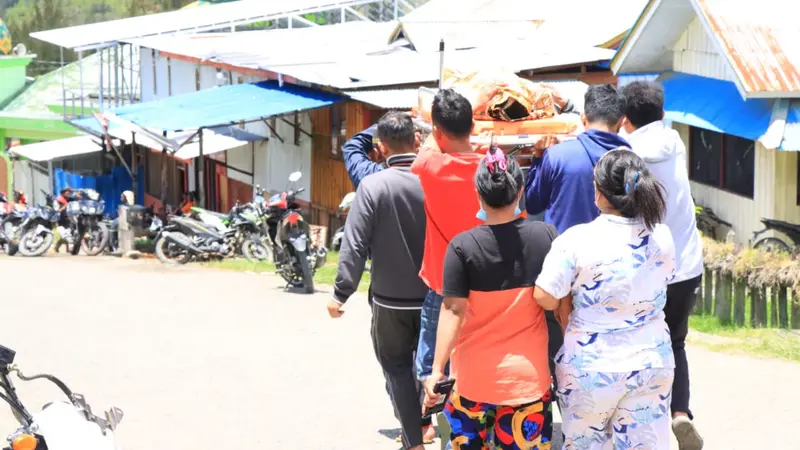 Jenazah tukang ojek yang ditembak anggota KKB di Puncak Provinsi Papua Tengah.