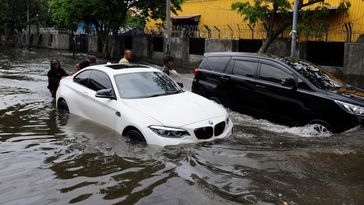 Update Banjir Rob di Jakarta Utara: 13 RT dan Satu Ruas Jalan Tergenang