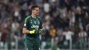 5. Wojciech Szczesny - Bahkan kiper Juventus itu saja tidak mampu menuliskan namanya di sebuah kertas. Itulah gambaran para pemain Juventus yang begitu sulit mengeja nama kiper timnas Polandia tersebut. (AFP/Issabella Bonotto)