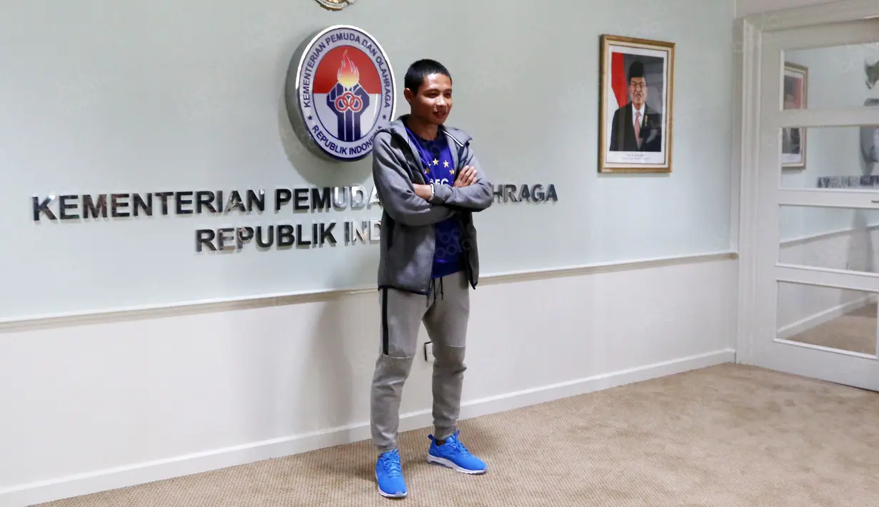 Pada tahun 2013 Evan Dimas dia dipanggil timnas U-19 untuk mengikuti Kejuaraan Remaja U-19 AFF 2013 dan berhasil membawa Indonesia menjuarai ajang ini. (Bola.com/Nicklas Hanoatubun)