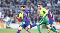 Lionel Messi mencetak empat gol saat Barcelona mengalahkan Eibar 5-0 pada pekan ke-25 Liga Spanyol di Camp Nou, Sabtu (22/2/2020).(AP Photo/Joan Monfort)