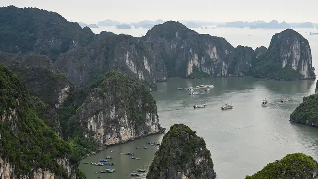 Ha Long Bay, Keindahan Alam Warisan Dunia di Vietnam