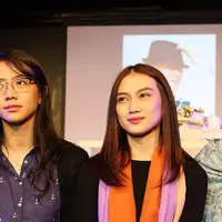 Sosok Inao Jiro memang bukan hanya sekedar seorang manajer bagi JKT 48, namun juga ayah yang selalu bisa menjadi tempat mencurahkan isi hati dan memberikan masukan untuk para member. (Bambang E. Ros/Bintang.com)