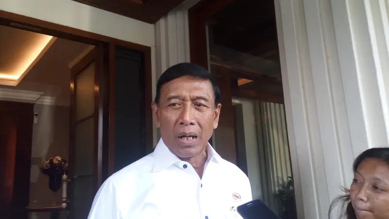 Menteri Koordinator Bidang Politik, Hukum dan Keamanan (Menko Polhukam) Wiranto