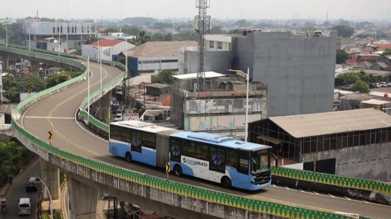 Manajemen TransJakarta Ungkap Fakta di Balik Video Viral Emak-emak Dituduh Copet di Bus