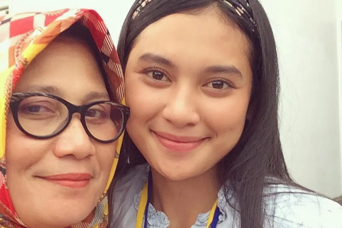FOTO: Hubungannya Disebut Retak, Ini Momen Kebersamaan Indah Permatasari dan Ibunya