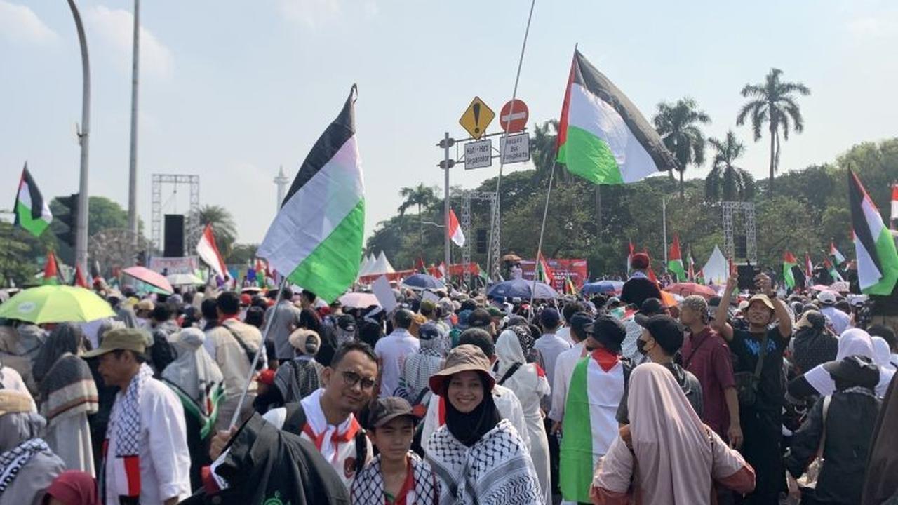Fakta Menarik: Ribuan Massa Aksi Bela Palestina di Monas Bubar Tertib, Jalan Merdeka Barat Kembali Normal