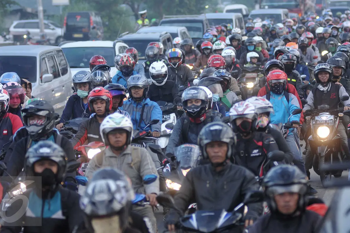 20160602-Jalur Mudik di Lamaran Karawang, Macet Parah-Jawa Barat