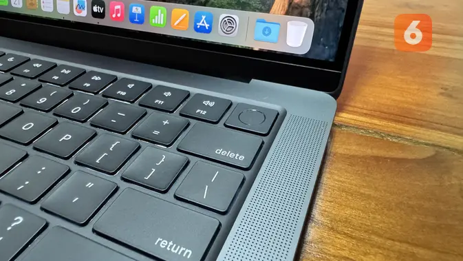 <p>Tampilan keyboard dan speaker di MacBook Pro M4. (Liputan6.com/ Agustinus Mario Damar)</p>