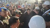 Panglima Kodam XIV Hasanuddin Mayjen TNI Windiyatno saat menemui mahasiswa. (Liputan6.com/ Fauzan)