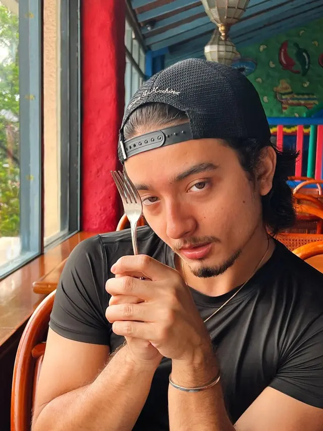 Bryan Domani Doyan Makan di Warteg, Selalu Ada Petai Goreng di Piring