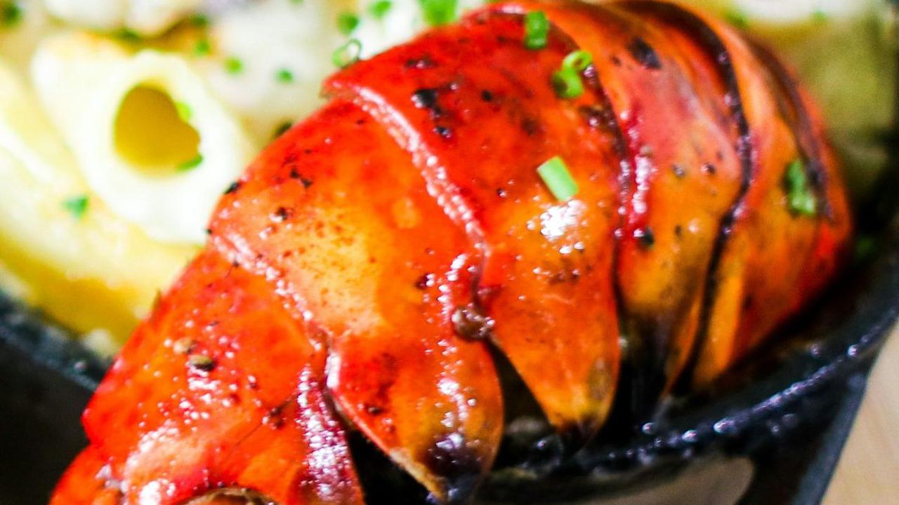 <b>Lobster Pedas Gurih</b><br>