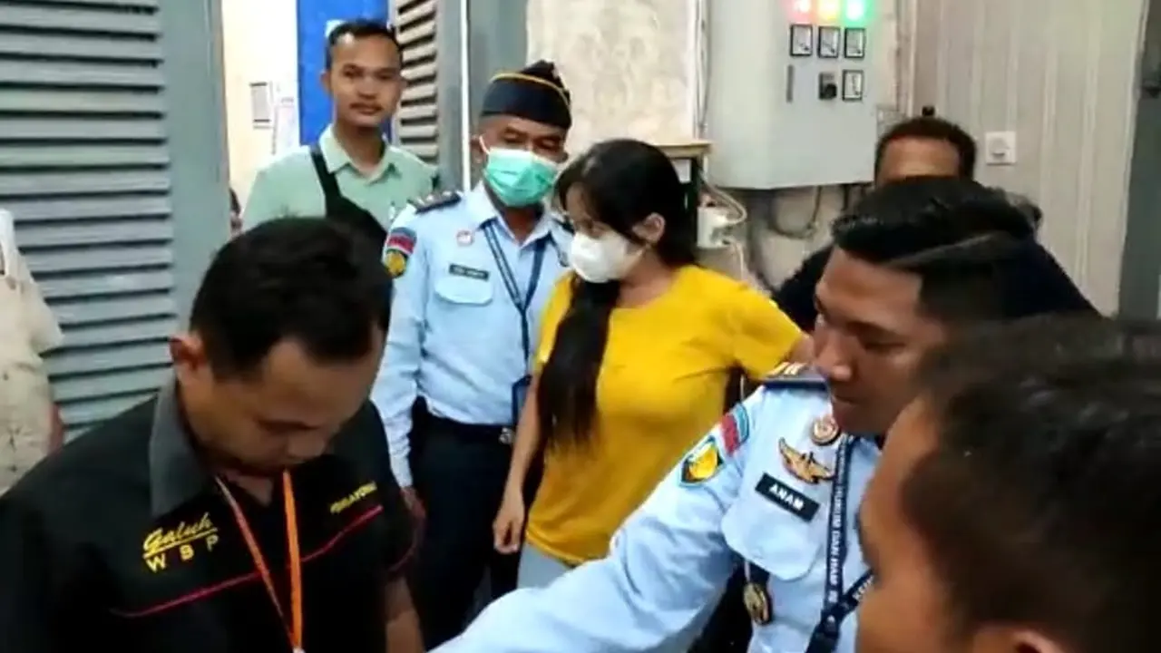 Seorang Wanita Hendak  menyelundupkan  pil trihexypenidyl ke dalam Lapas Kelas II A Banyuwangi digagalkan petugas Lapas Banyuwangi (Istimewa)