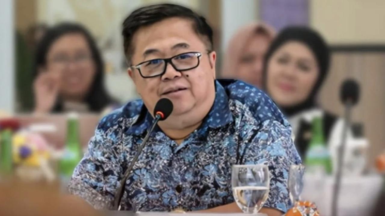 VIDEO: Galak Prof Darmadi PDIP 'Keramasi' Budi Arie soal Koperasi Merah Putih "Bapak Bisa Jebol, Zonk!"