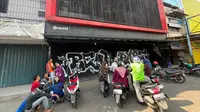 Salah satu kantor Worldcoin di Bekasi, tepatnya di Jalan Insinyur H. Juanda. (Foto: Liputan6.com/Gagas Y)
