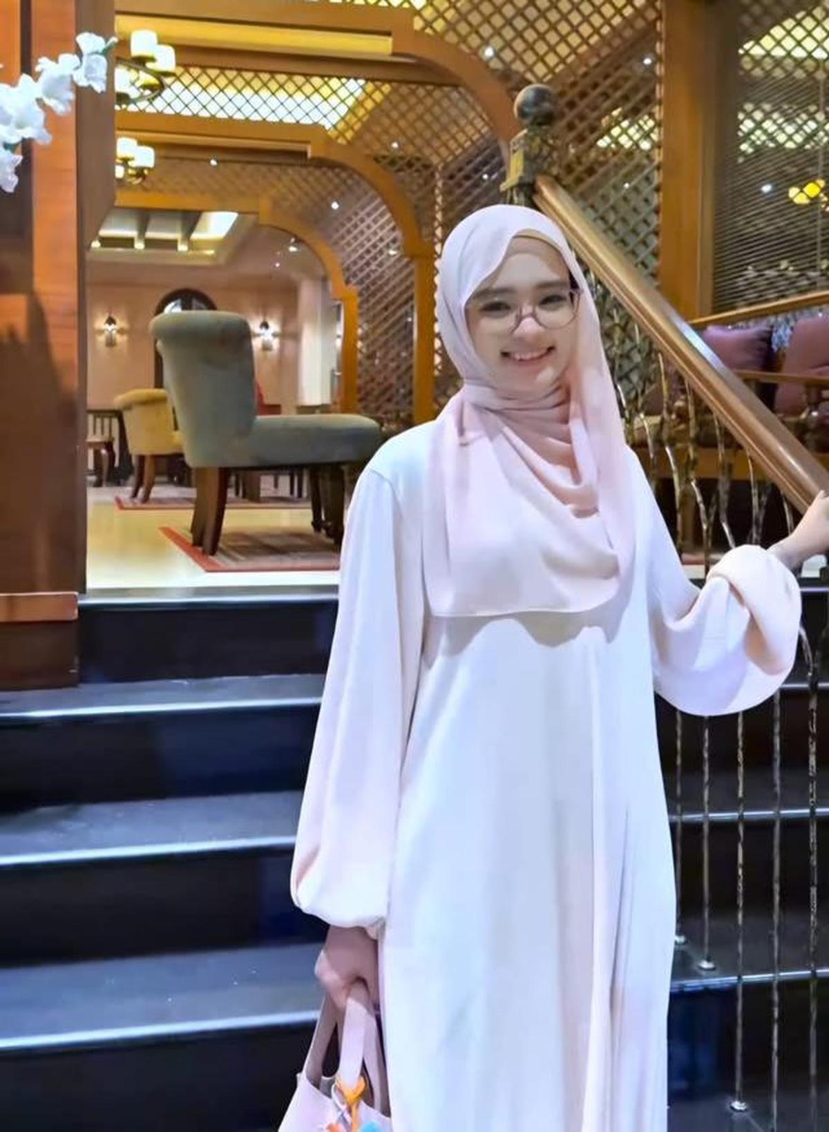 Laporan Inara Rusli Terhadap Insanul Fahmi Dihentikan, Pengacara Sebut Bukti Masih Ada Rasa Sayang