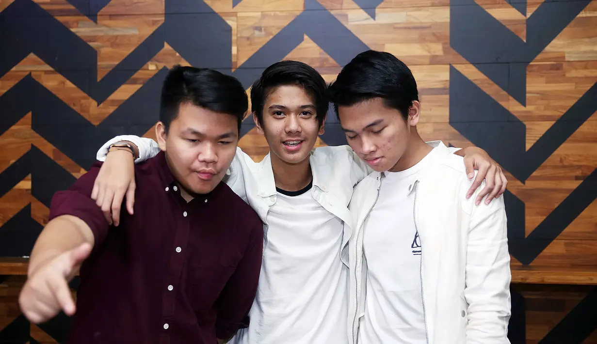 "Karena dari dulu gue ga konsen sama pacaran, jadi lebih banyak HTS-nya," tukas pemilik nama Teuku Rizky. (Nurwahyunan/Bintang.com)