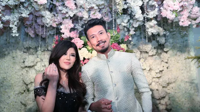 [Bintang] Denny Sumargo dan Dita Soedarjo