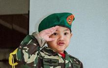 10 Potret Lucu Gala Sky Tampil Kenakan Seragam Tentara,  Netizen 'Ganteng Banget Komandan